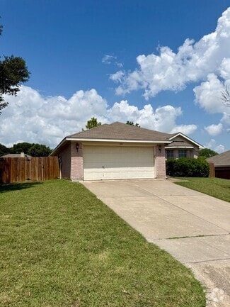 Building Photo - 221 Lancelot Dr