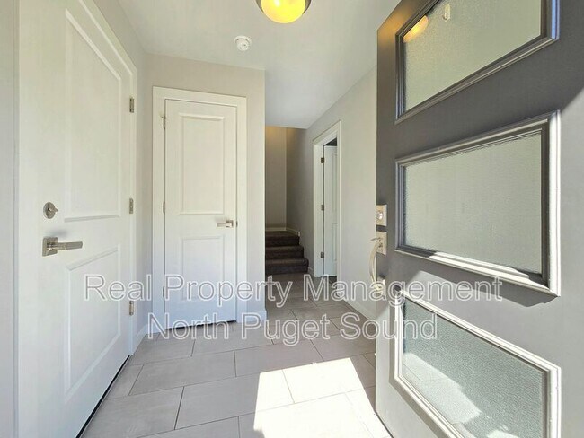 Building Photo - 12909 20th Dr W