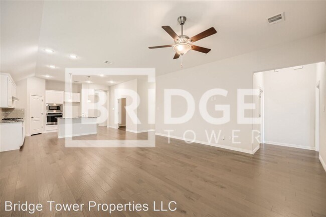 Building Photo - 4 br, 3 bath House - 1648 Pegasus Drive