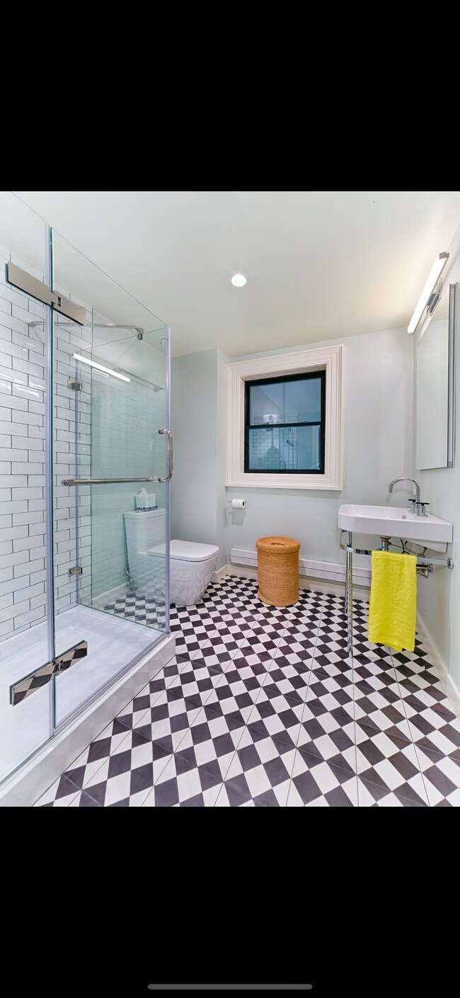 Shower bathroom with window - 33 Willow Pl