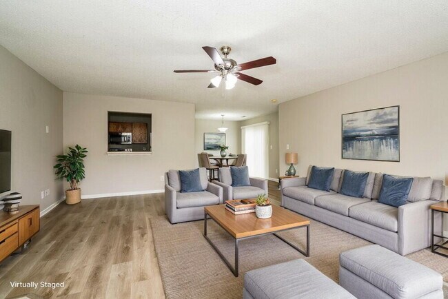 Foto del edificio - 8544 Sweet Birch Dr