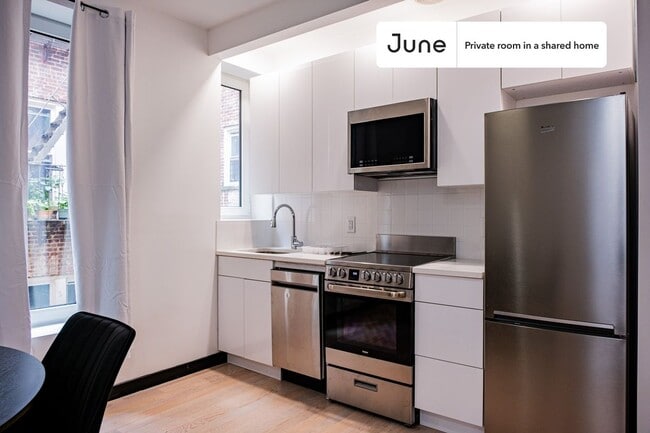 Foto del edificio - Room in Shared 4 bed/4 bath home