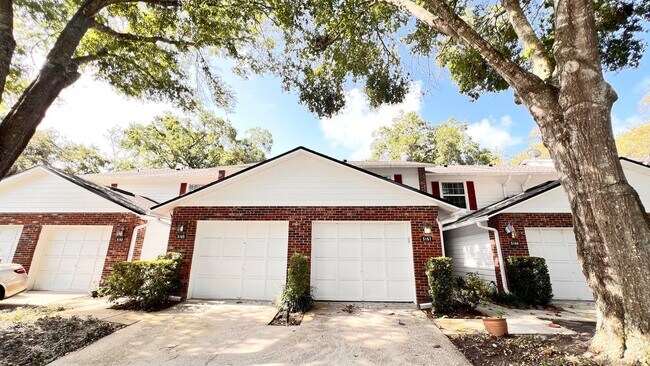 Foto del edificio - Lovely 2 Bd/2Ba Condo!