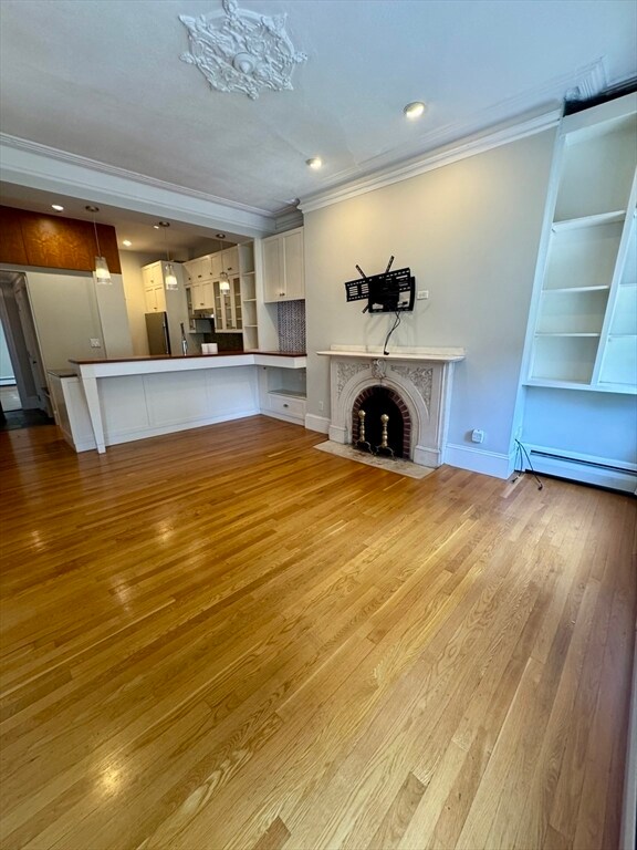 Primary Photo - 69 Rutland St