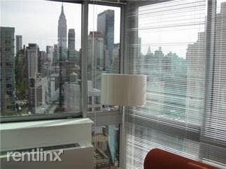 Building Photo - 3 br, 1 bath Apartment - 400 W 37th St