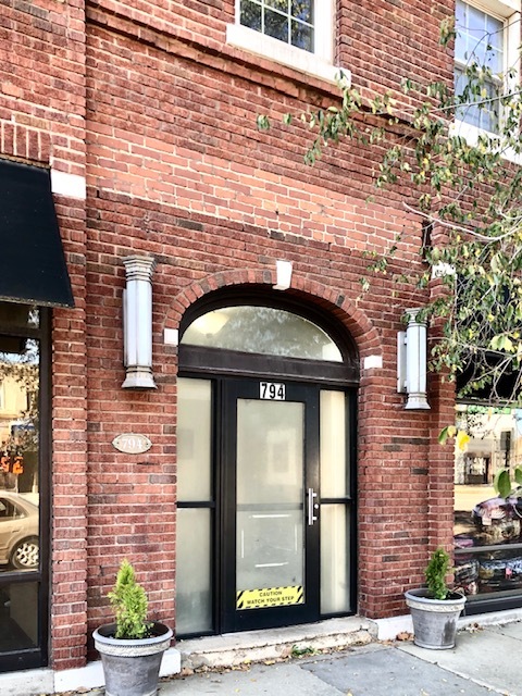 Building Photo - 794 N Main St