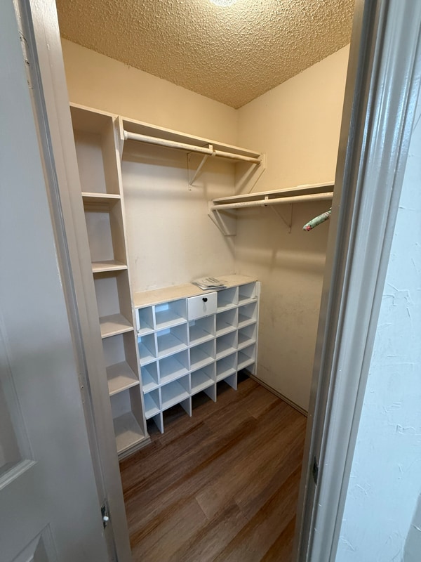 Foto del edificio - 6305 Courtside Dr