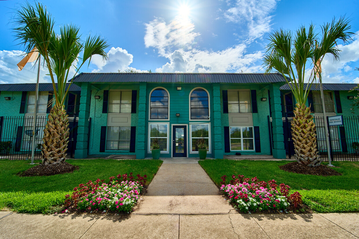 Primary Photo - Linda Vista Apartments