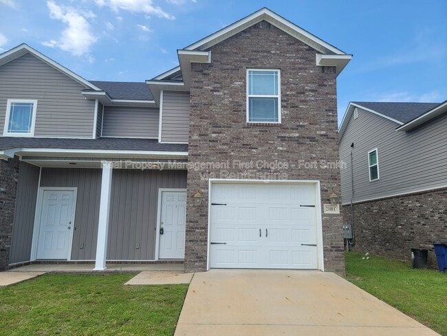 Building Photo - 2100 Ingalls Ln