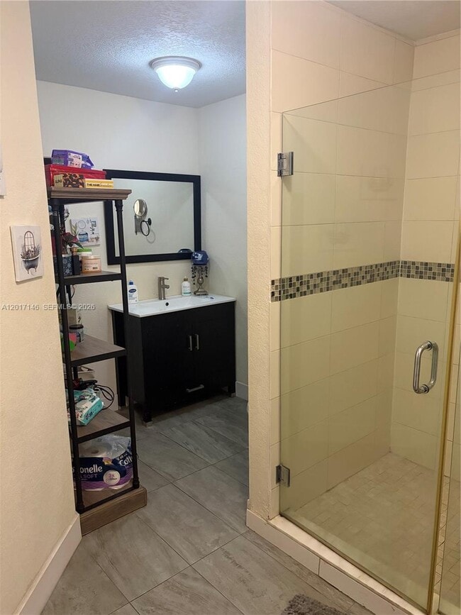 Foto del edificio - 6725 NW 174th Terrace