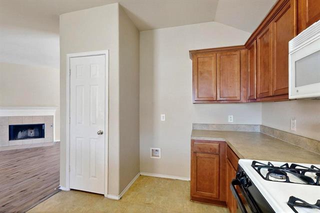 Foto del edificio - 3685 Laurel Crossing Dr