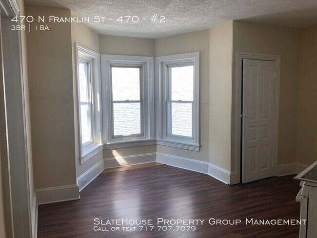 Building Photo - Newly renovated apartment in Pottstown!
