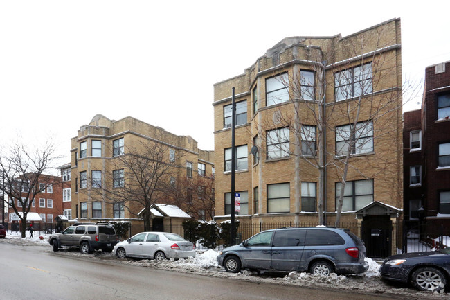 Building Photo - 4922 N Kedzie Ave