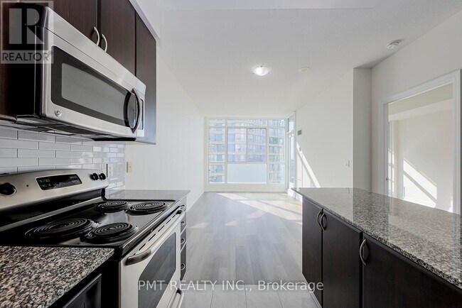 Building Photo - 225 Webb Dr