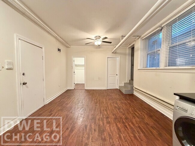 Foto del edificio - 2100 N Dayton St