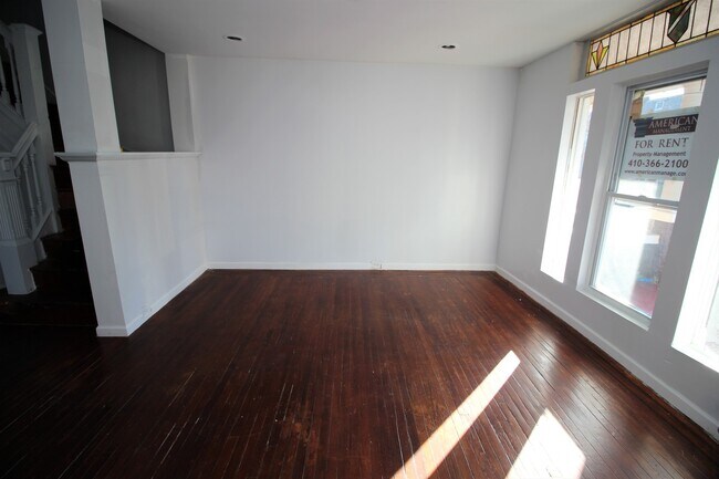 Foto del edificio - Convenient & Nice 3bd/1ba Charles Village ...