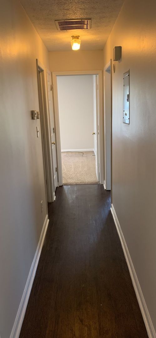 Building Photo - NOW READY! 2 bedroom 2 bath duplex in Lawr...