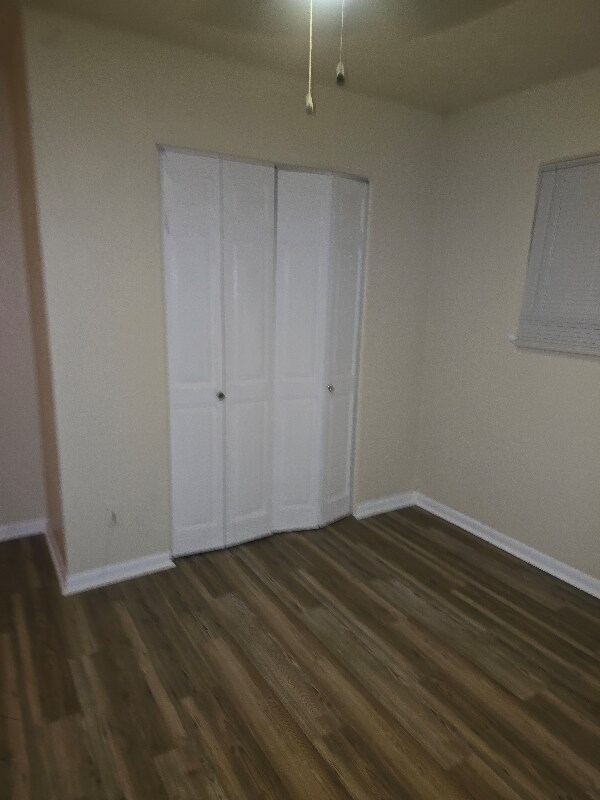 Foto del edificio - 316 S Barbara St