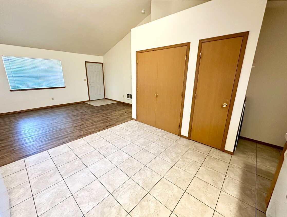 Foto del edificio - 1011 E 19th Ave