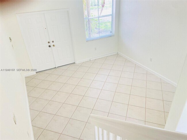 Foto del edificio - 3363 SW 169th Terrace