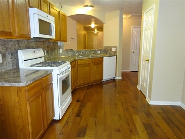 Building Photo - 7111 Brown Bark