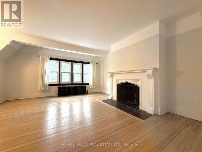Building Photo - 42 Glencairn Ave