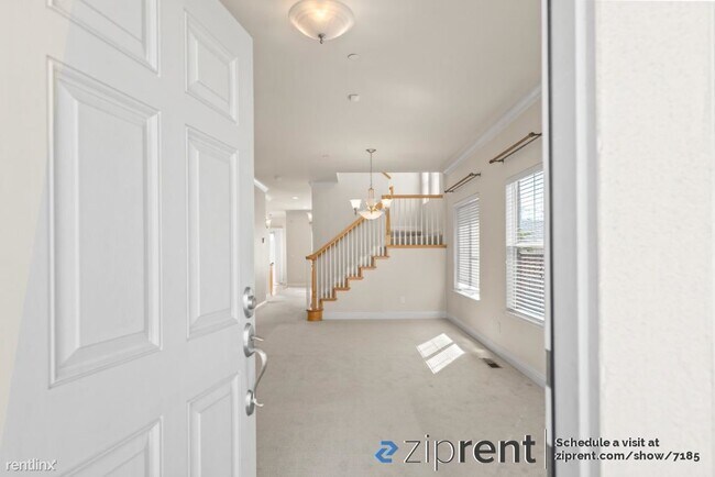 Foto del edificio - 4 br, 2.5 bath House - 37625 Central Cove ...