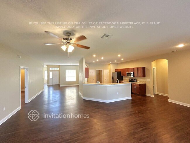 Foto del edificio - 6235 Cornerstone Dr
