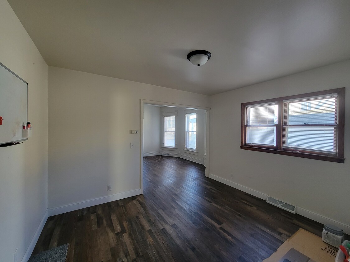 Dining room/living room - 1215 Ravine St