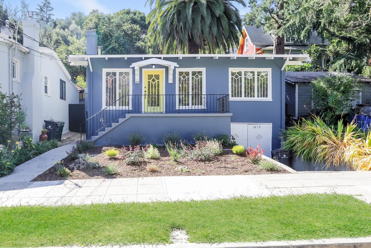 Foto principal - 3879 Fruitvale Ave