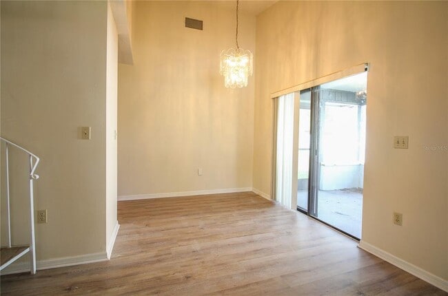 Foto del edificio - 1230 Dosseywood Ln