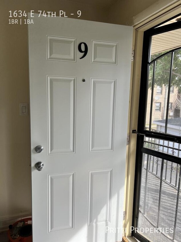 Primary Photo - Updated 1 Bed 1 Bath in South Shore