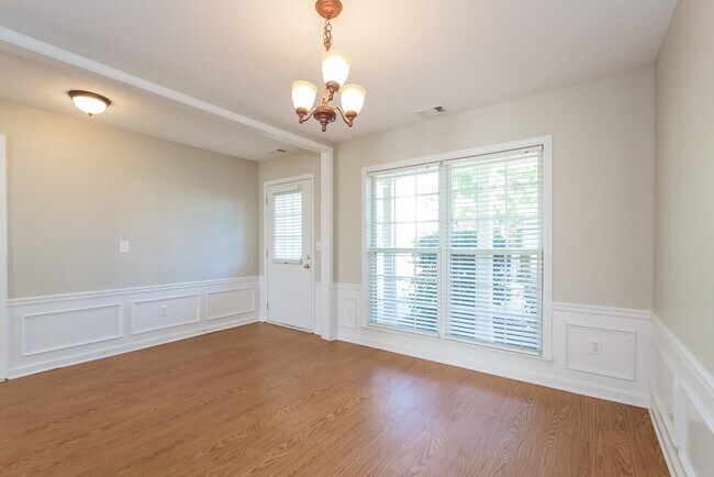 Building Photo - 421 Citronelle Dr
