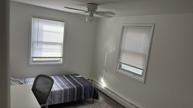 Photo - 114 S Lee St House