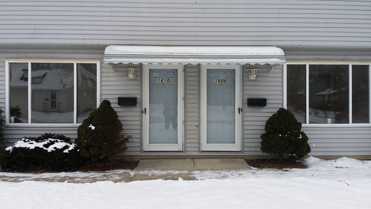 Primary Photo - 2BDRM DUPLEX FOR RENT LORAIN, OHIO