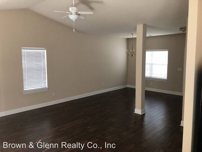 Foto del edificio - 3 br, 2 bath House - 4820 Water Ct.