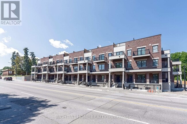 Building Photo - 15100 Yonge St