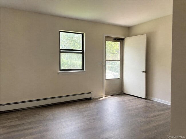 Building Photo - 3b Park Manor Ct