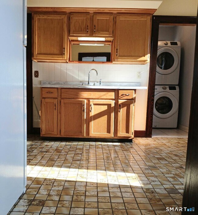 Foto del edificio - 652 High St