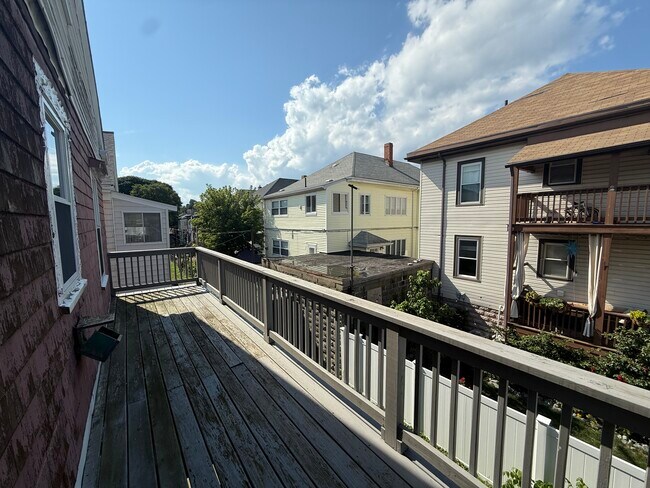 Foto del edificio - 61 Frederick Ave