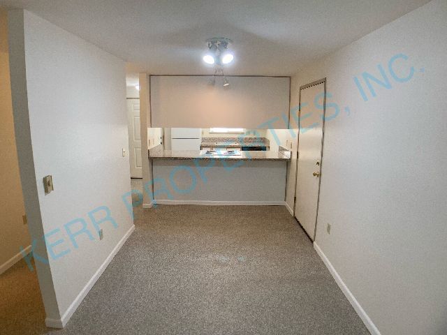 Foto del edificio - 2215 SE Reedway St