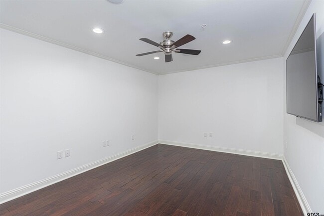 Foto del edificio - 2801 Wexford Dr