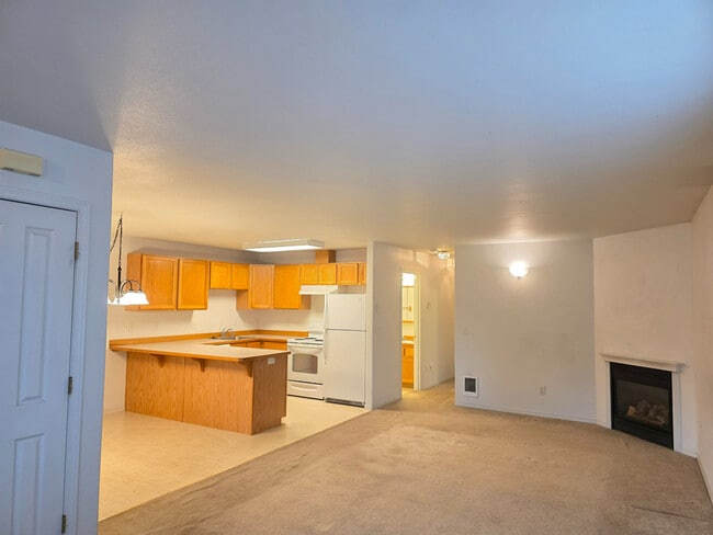 Foto del edificio - 931 NE Hidden Valley Dr