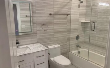 Building Photo - 499 Hamilton St