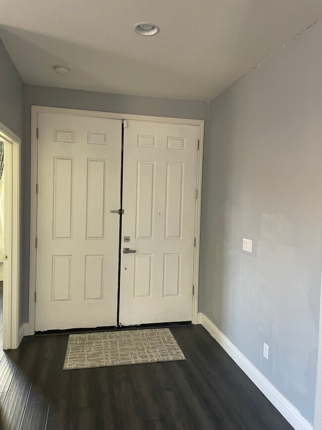Building Photo - 2971 Rancho Bernado Dr