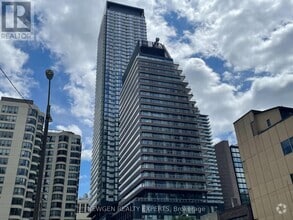 Building Photo - 18-1018 Maitland Terrace