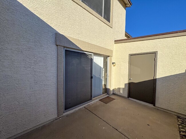 Foto del edificio - 4114 E Union Hills Dr