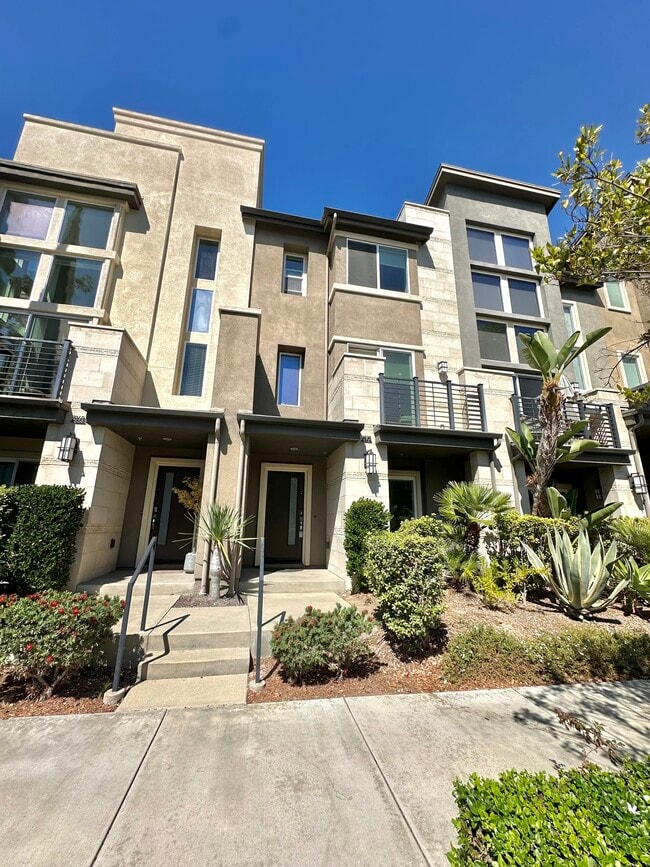 Building Photo - 7870 Civita Blvd