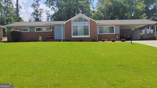 Building Photo - 2277 Overton Rd