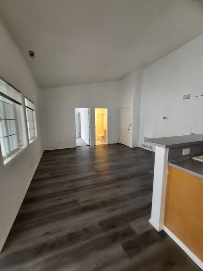 Building Photo - Cute Boise apartment